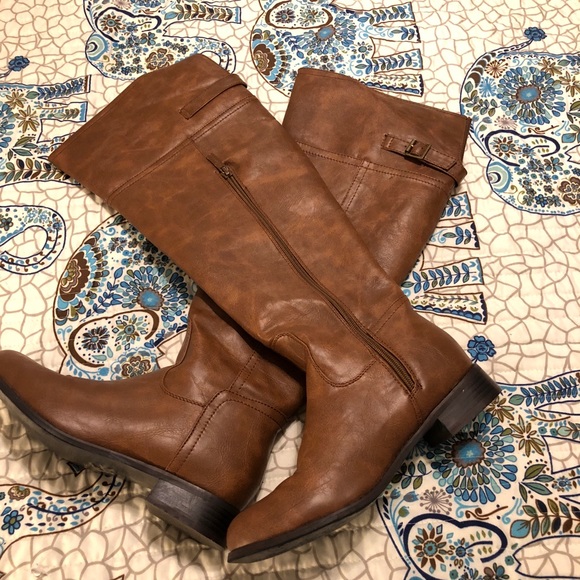 Shoes - Brown Boots